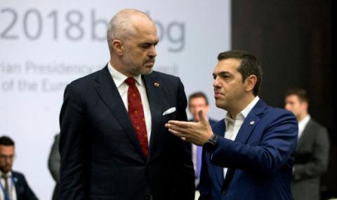 Албания на прага на конституционна криза