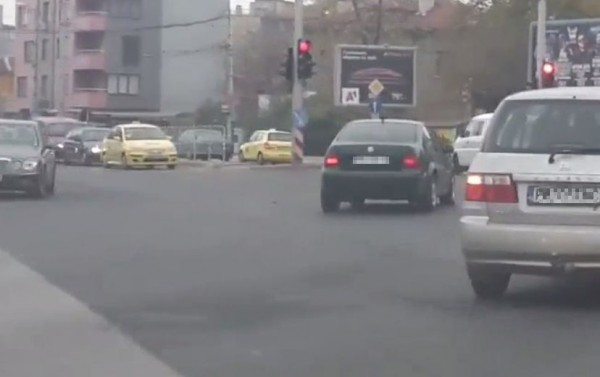 Потресен очевидец: От доста време снимам по пловдивските улици, но такова чудо не бях виждал! (СНИМКИ/ВИДЕО)