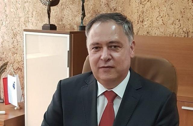 За първи път у нас: Отстраниха ректора на ТУ – Варна проф. Росен Василев за плагиатство