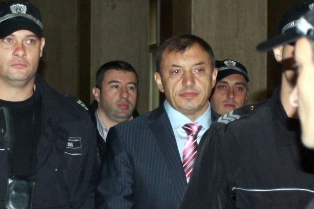 Знаковото дело срещу Алексей Петров - Цветан Василев, Златко Баретата, Сашо Диков, двойна смърт в един ден на свидетели, атентат, "Наглите", "Килърите"! (ОБЗОР/ВИДЕО)