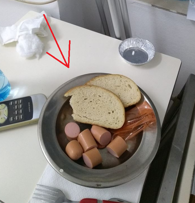 Направо не е за вярване какво дават на пациентите в санданската болница за ядене! Сашка показа гнусната истина само с една СНИМКА