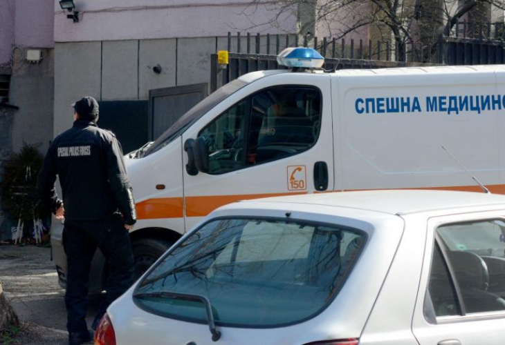 Смразяващи кръвта разкрития за бесния екшън пред болницата в Разград, завършил със смърт! 