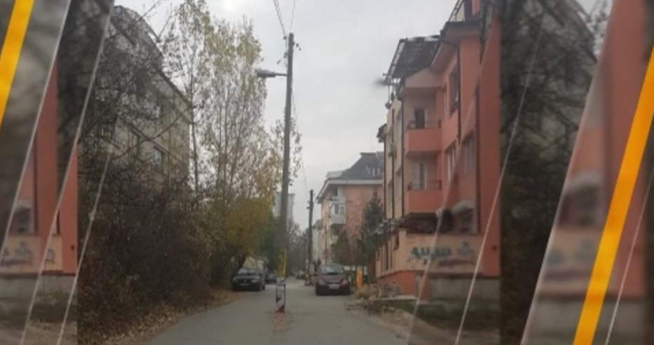 "Гениална" инженерна мисъл в богаташки квартал на София ще ви остави с отворена уста (СНИМКА)