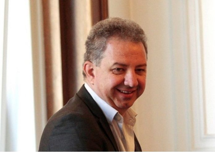 Този депутат ли сяда в стола на Валери Симеонов?
