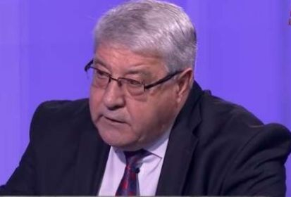 Няма да има предсрочни избори, а ГЕРБ ще управлява поне още два мандата, прогнозира Спас Гърневски