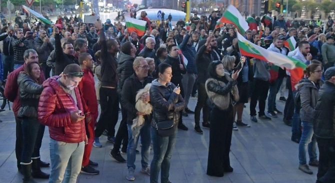 Това са градовете, стягащи протести и днес