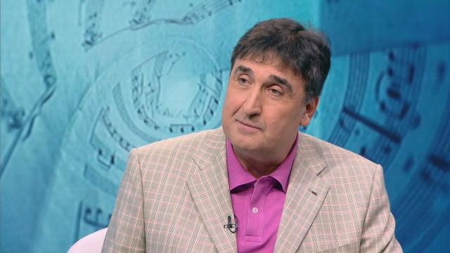 Веселин Маринов подготвя нова изненада за феновете си