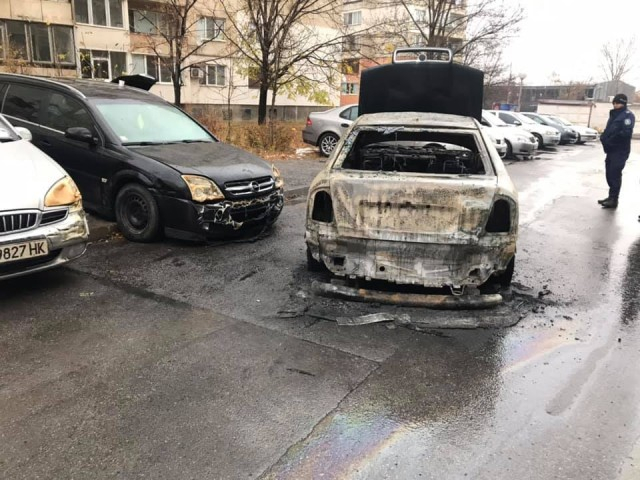 Мистериозно престъпление, свързано с пари на ръка в казино, рано тази сутрин пред блок 433 в "Младост" (СНИМКИ)