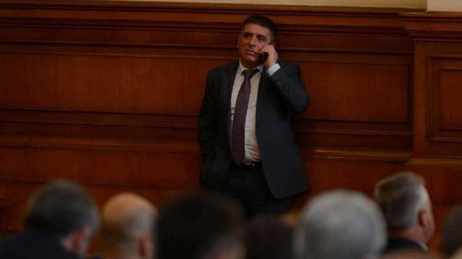 Нова секира за заведения и хотели! Въвеждат нова такса за...