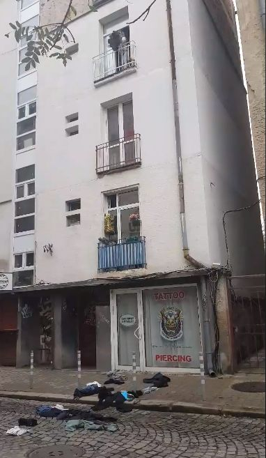 Само в БЛИЦ! Бясна столичанка направи нещо, за което мрежата дълго ще говори (СНИМКИ/ВИДЕО)