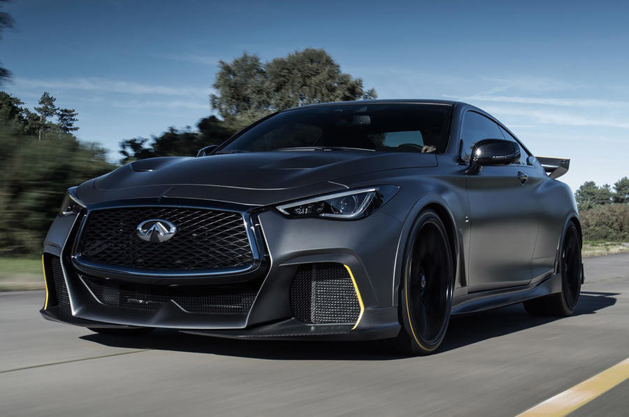 Какво е общото между Infiniti Q60 Project Black S и болид от Формула 1