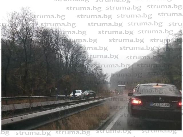 Първо в БЛИЦ! Ето кои известни автоджамбази са натръшкани край Владая 