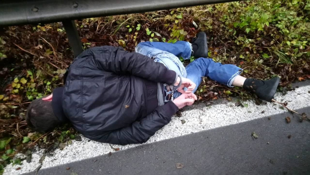 Още за екшъна с автоджамбазите на Владая: Митко Боксьора се дегизирал като дипломат, скочил да бие ченгета 