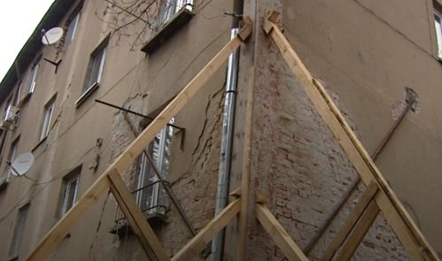 Обитателите на столичен блок живеят в непрестанен кошмар, всеки момент очакват да... 
