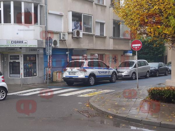 Полиция заварди града, тръшнаха на тротоара знаков ъндърграунд герой! (СНИМКИ)