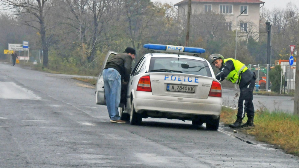 Eксклузивно в БЛИЦ! 20 арестувани при операция на Спецпрокуратура и ГДБОП срещу наркотрафика! (СНИМКИ)