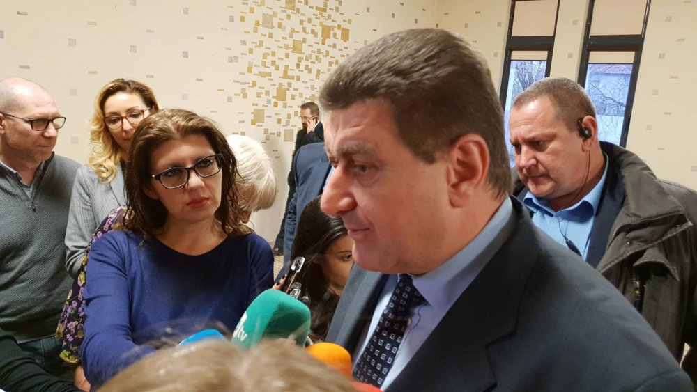 Шефът на „Лукойл“ Валентин Златев обясни пред БЛИЦ TV на какво се дължи спадът на цените на горивата (СНИМКИ)