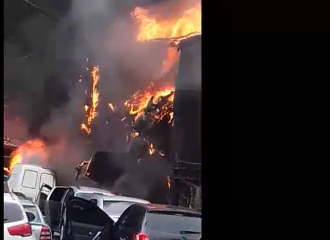 Малък самолет падна в Бразилия (ВИДЕО)