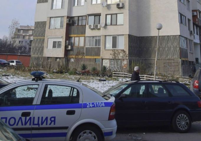 Горещи подробности за кошмарната ситуация в столичния квартал "Надежда" (СНИМКИ)