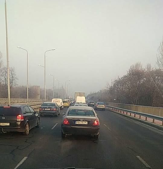 Адът продължава: Верижна катастрофа и в Пловдив!