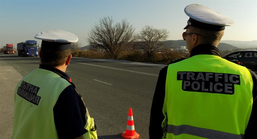 Верижно меле в мъгливата софийска утрин! 10 коли се натресоха една в друга 