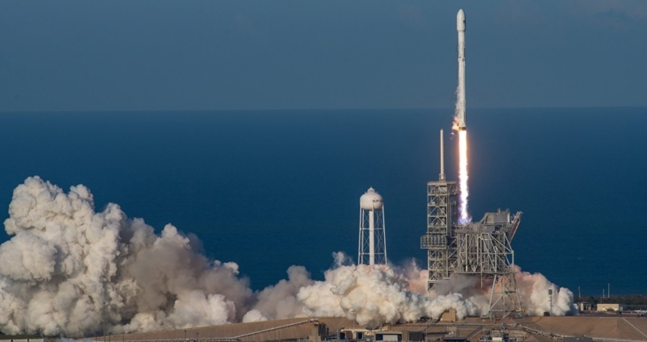 SpaceX изстреля една ракета за трети път