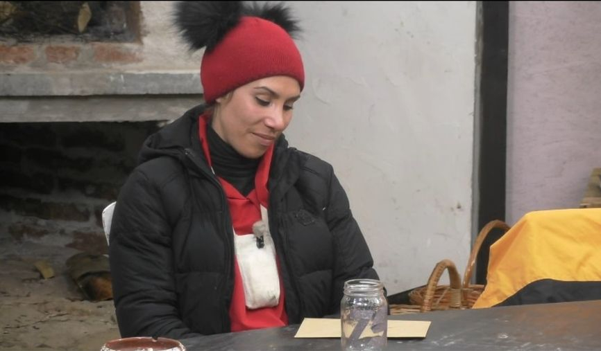 Гаджето на Ваня Стамболова я разплака от мъка във „Фермата“