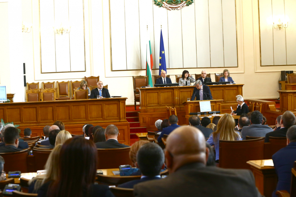 Депутатите гласуват Изборния кодекс и връщане на старите преференции 