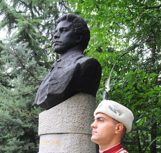 Уникална находка! Показаха истинска, но неизвестна досега СНИМКА на Васил Левски, открита в Истанбул