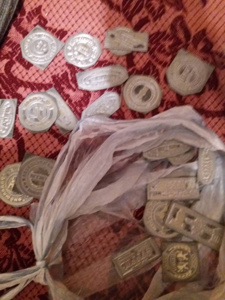 Удар на полицията срещу мафията в Костенец, разбиха незаконна печатница, а вътре намериха освен документи и... (СНИМКИ)
