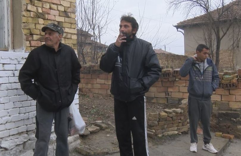 Първи СНИМКИ от мястото на бруталното убийство и изнасилване на 70-годишната баба Петра, във фаталната нощ извършителят...