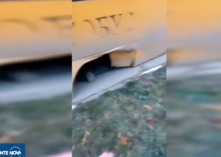Ученически автобус, пълен с дечурлига, тръгна към Бойчиновци, но по пътя се случи нещо кошмарно (СНИМКИ/ВИДЕО)
