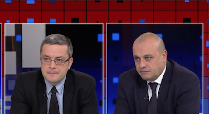 Тома Биков захапа президента: Води хибридна политика