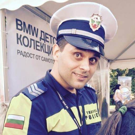 Младши автоконтрольор стана полицай за №1 на 2018 г. Какъв е подвигът на Стойчо Яковски (СНИМКИ)