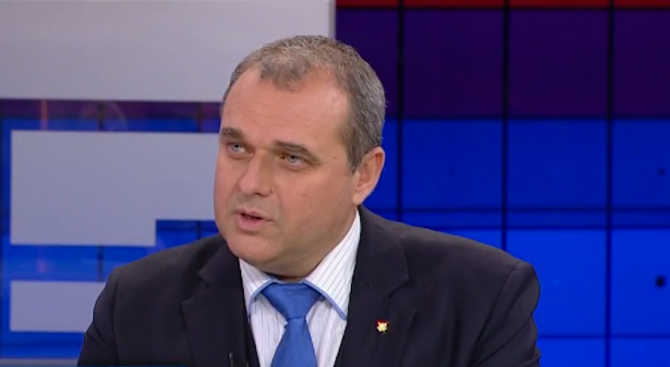 Искрен Веселинов от Патриотите с коментар за глобата, наложена от ЕК на БЕХ за 77 милиона евро
