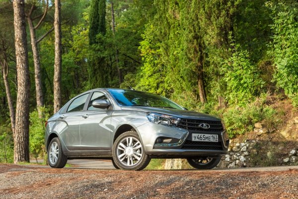 Ето как ще изглежда обновената Lada Vesta (СНИМКА)