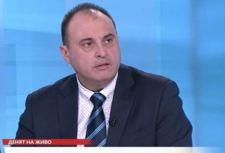 Икономист с радикална идея за решението на проблема с работната ръка