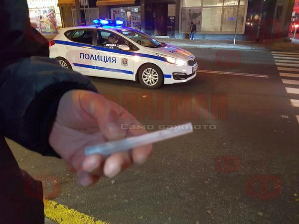 Писъци и ужас пред Старата поща в Бургас (СНИМКИ)