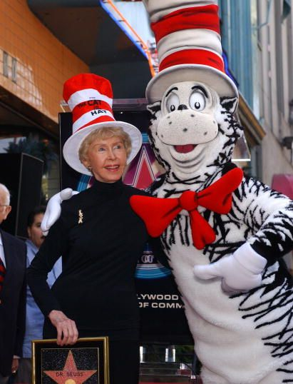 Почина вдовицата на легендарния Доктор Сюс