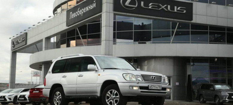 Невероятен рекорд: Lexus LX 470 навъртя 1 милион километра без повреда по пътища по-лоши от нашите