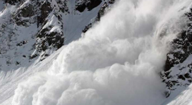 Един е загинал при срутване на лавина