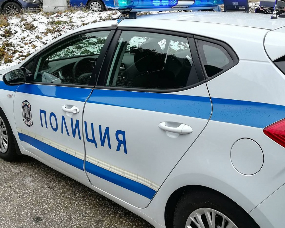 Див екшън! Двойка гони да убива с пистолет мъж от Сандански, спасил се само защото… 