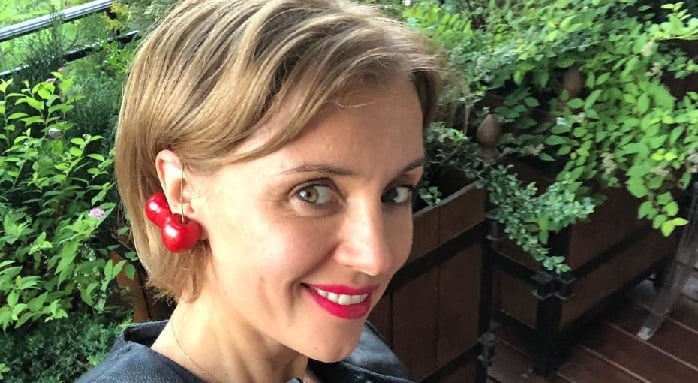 44-годишна актриса задмина по въргаляне гола в снега Гала и Волочкова (СНИМКИ 18+)