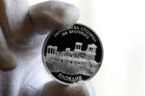 БНБ показа уникални монети (СНИМКИ)