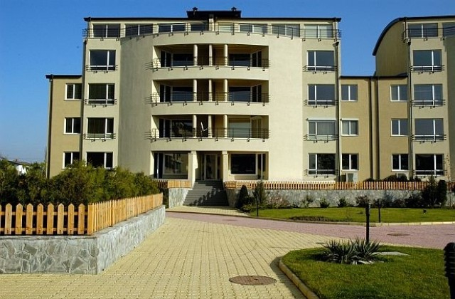 Руснаците масово напускат България и панически продават имотите си