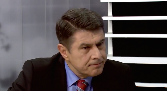 Димо Гяуров: Трябваше да сме по-твърди за договора с Македония