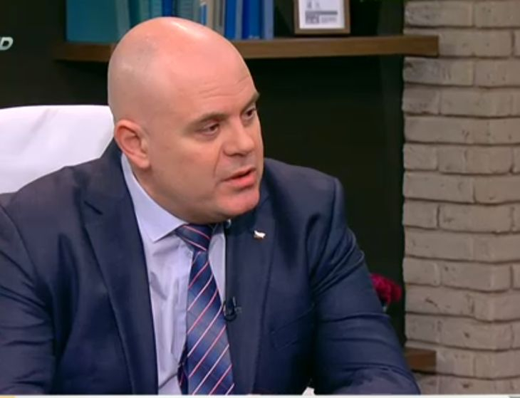 Прокурор Иван Гешев огласи какво е намерено в килията на Банев и как арестантът е търсил закрила от руски лобисти 