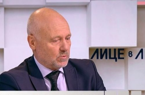Бивш военен министър: F-16 превъзхожда по оперативна ефективност „Грипен”