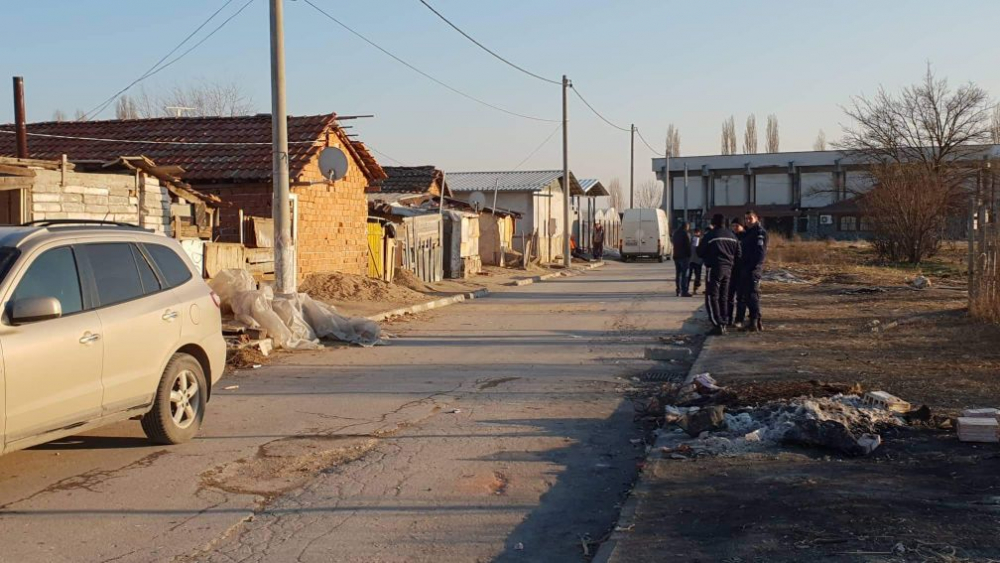 Извънредно от Войводиново! Ето какво се случва с циганските къщи в момента (СНИМКА)