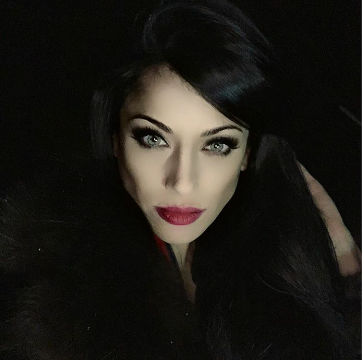 Една от най-красивите "Мис България" е неузнаваема след тунинг